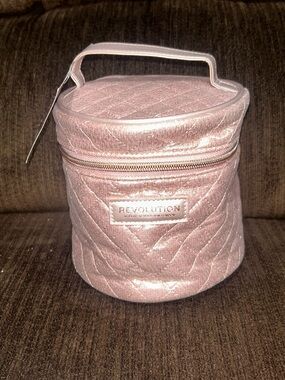 Revolution Soft Glamour Cosmetics Case. Zips around. Shiny Pink. NWT